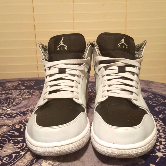Air Jordan Retro 1 Mid Metallic/white/black/Platinum 554724 032 size 12 - Picture 4 of 10